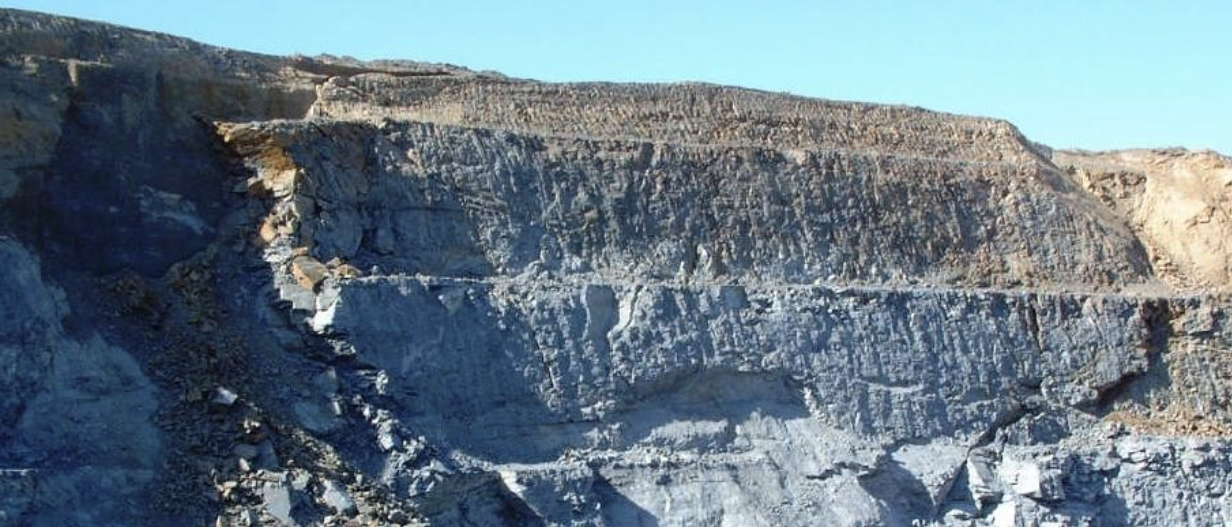 Photograph showing the RH28 pit slope failure on the northern wall of Round Hill pit